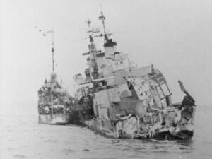 HMS Edinburgh przed zatopieniem